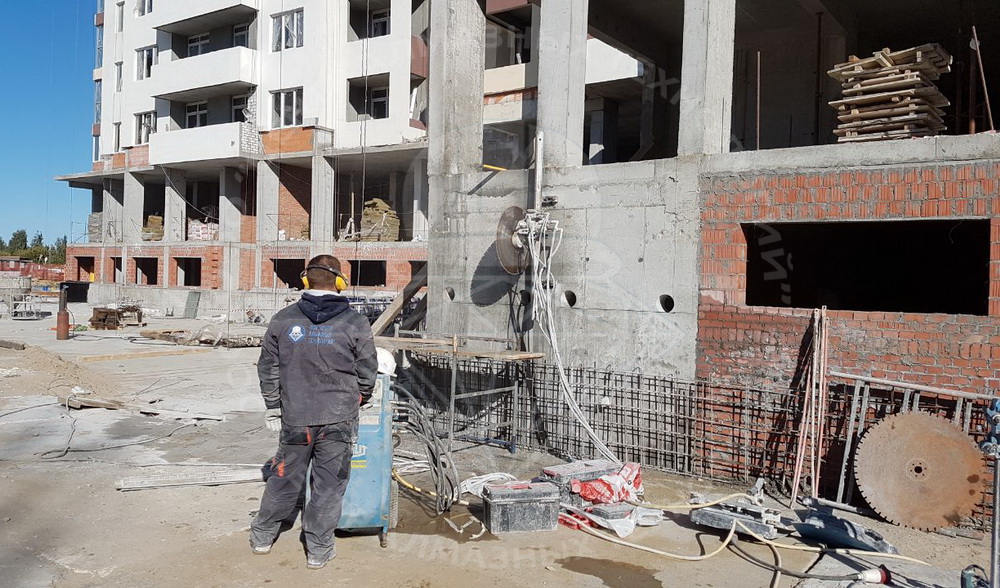 Безударный демонтаж простенков Безударный демонтаж простенков